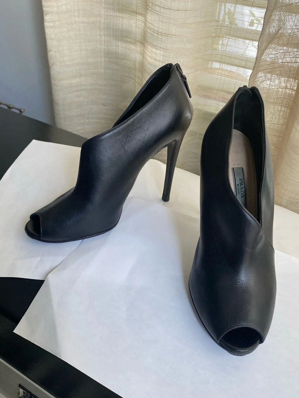 Prada Black Leather Peep-Toe ankle boots Booties Back Zipper pumps slides sandal